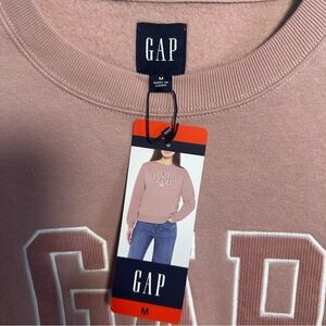 NWT Women’s GAP Dusty Pink Logo Sweatshirt, size Medium